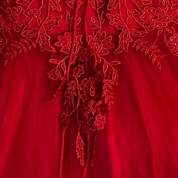 Camille La Vie Beaded Embroidered
Strappy Back Lace-Up Tulle Mermaid Dress B2 - Picture 4 of 8